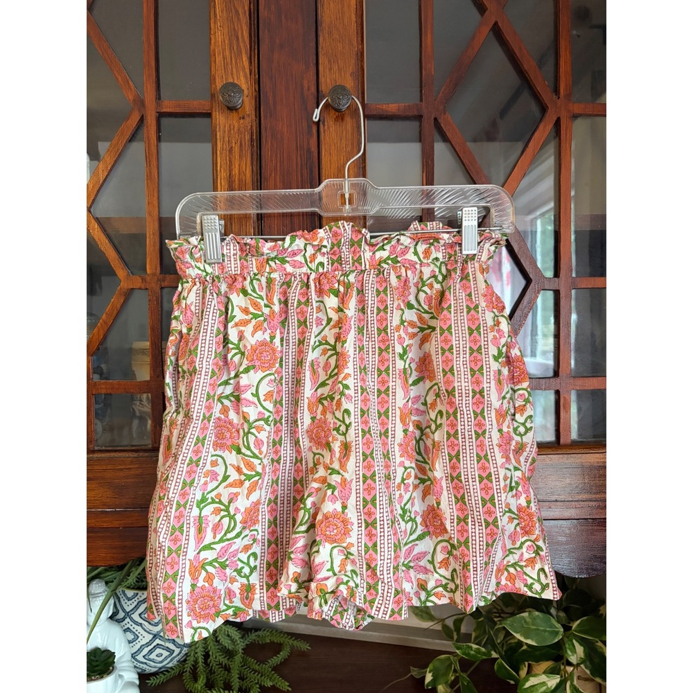 Mille Resort Travel Floral Block Print Paperbag Waist Shorts Pink Green XS